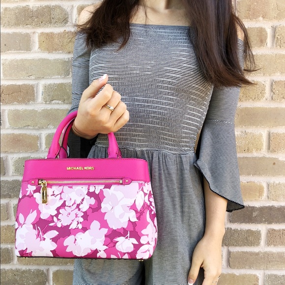 Gaby’sBags👜💕Michael Kors Haile Kellen XS Satchel - Picture 2 of 8